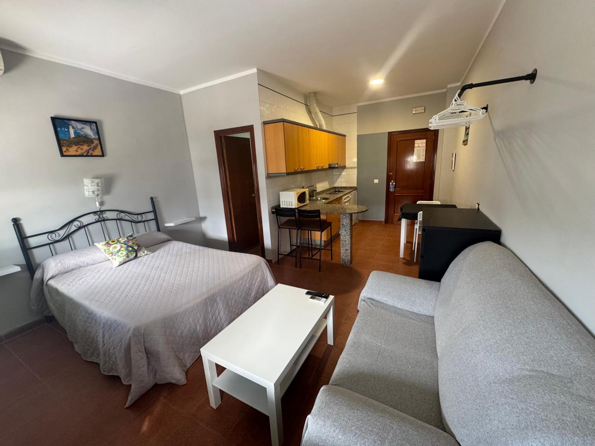 Hostal Miramar Los Canos De Meca Esterno foto