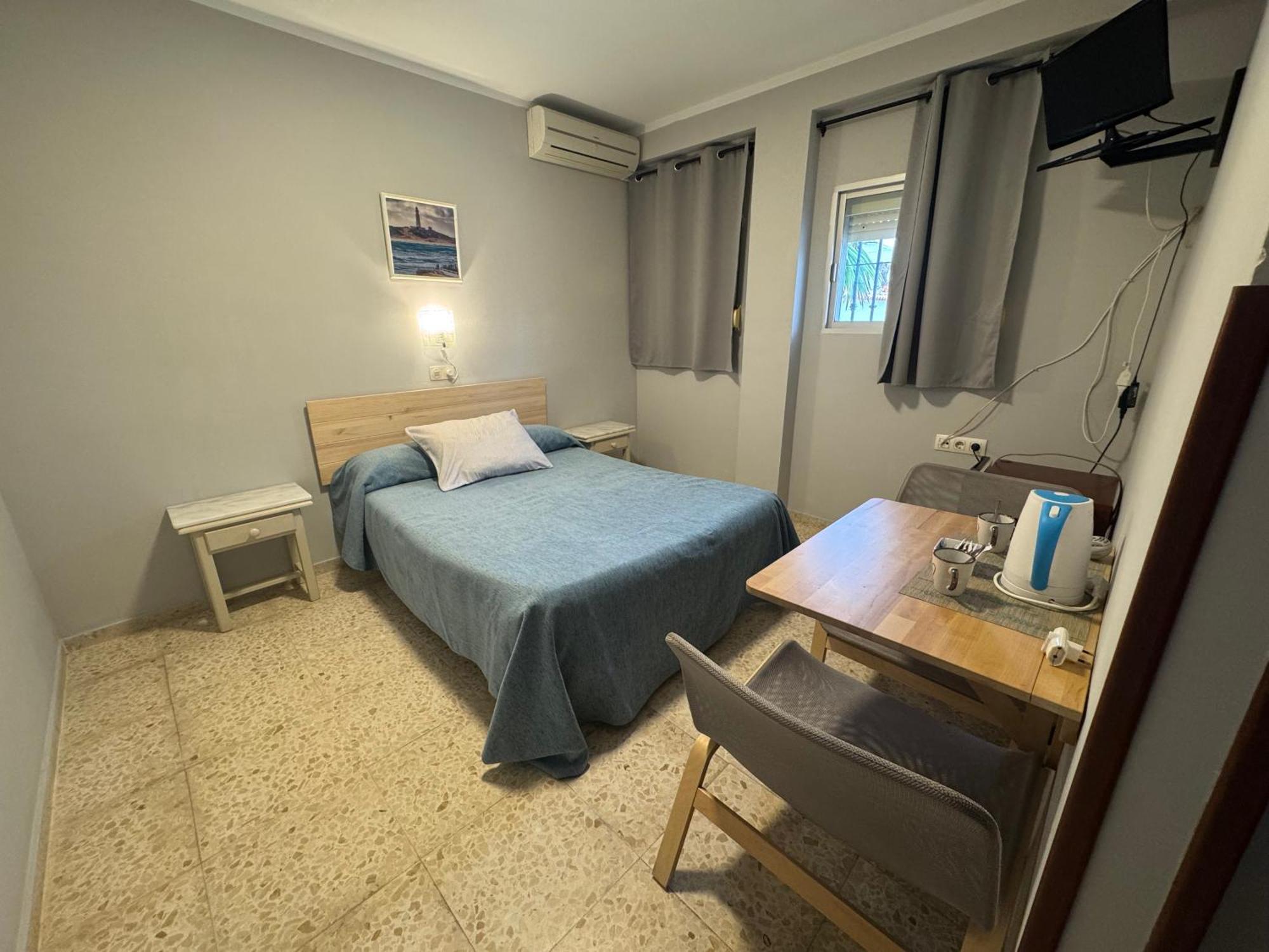 Hostal Miramar Los Canos De Meca Esterno foto