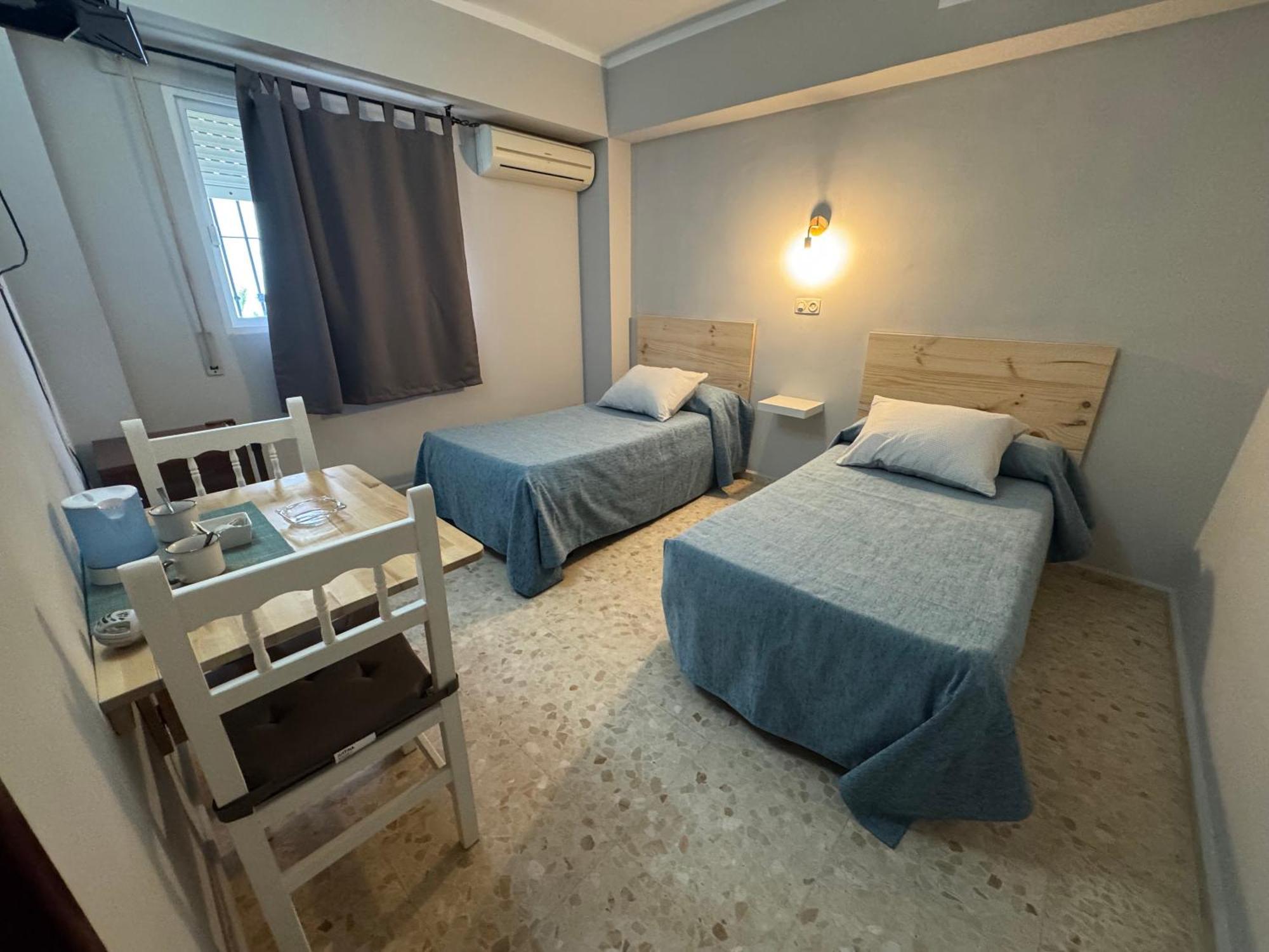 Hostal Miramar Los Canos De Meca Esterno foto